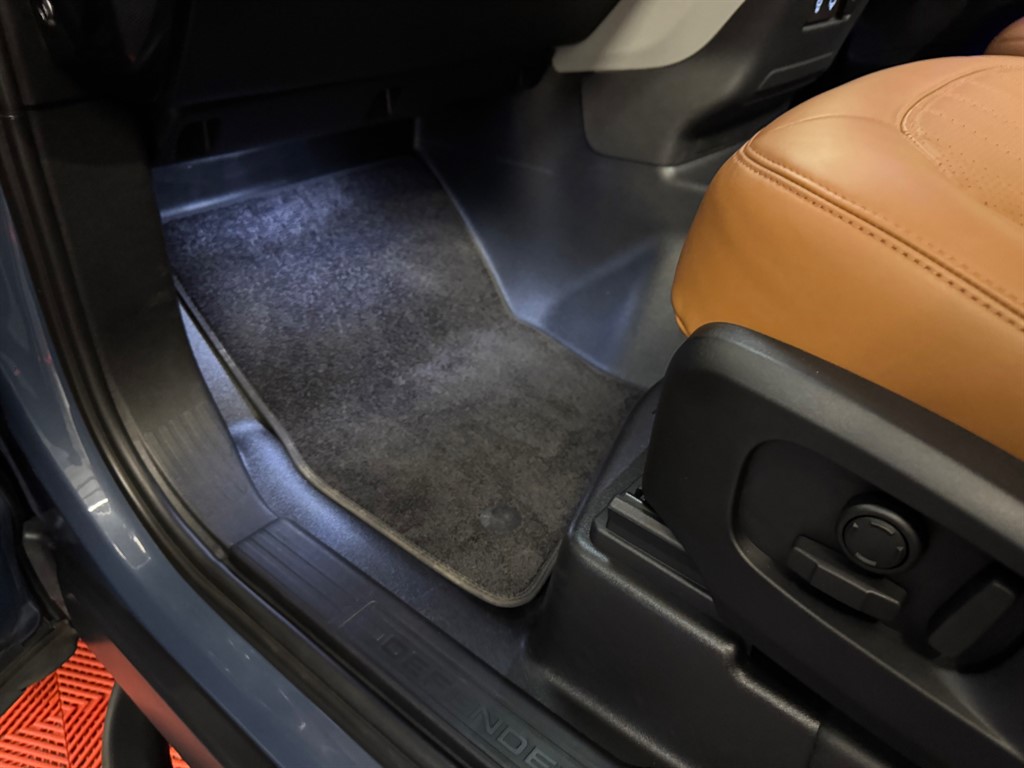 Used Land Rover Defender 2024 for sale - 76696280: Photo 65