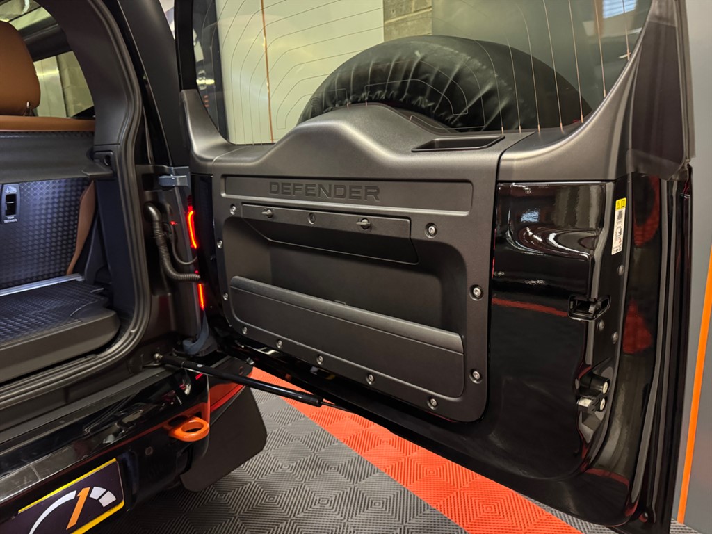 Used Land Rover Defender 2024 for sale - 76696280: Photo 70