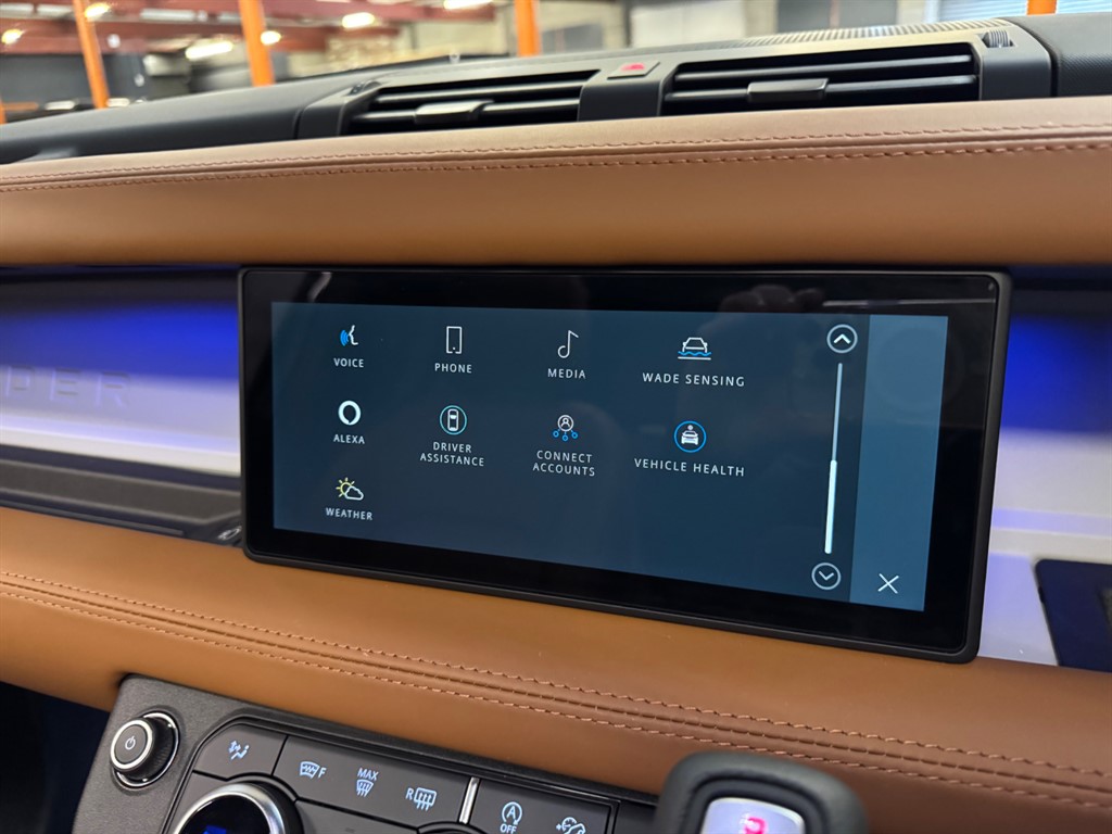 Used Land Rover Defender 2024 for sale - 76696280: Photo 72