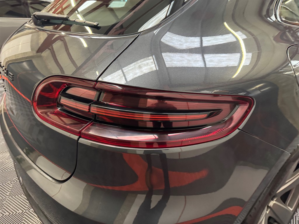 Used Porsche Macan 2018 for sale - 76696281: Photo 18