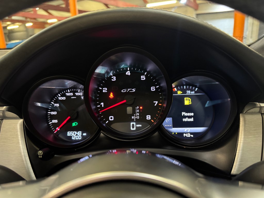 Used Porsche Macan 2018 for sale - 76696281: Photo 31