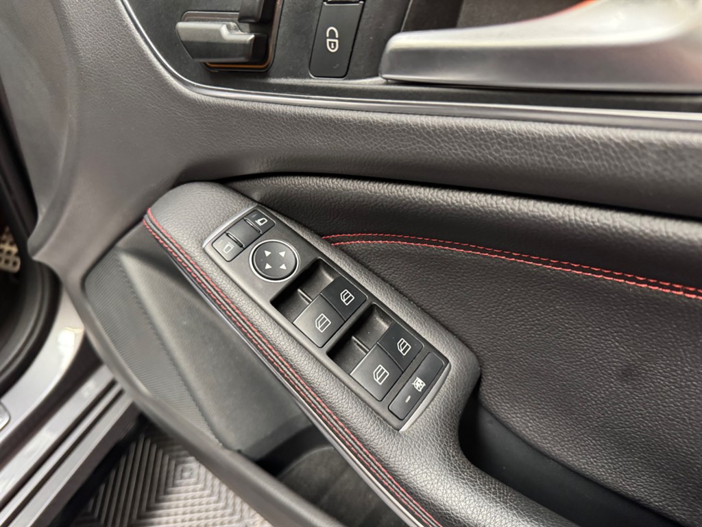 Used Mercedes-Benz A-Class 2015 for sale - 76696267: Photo 35