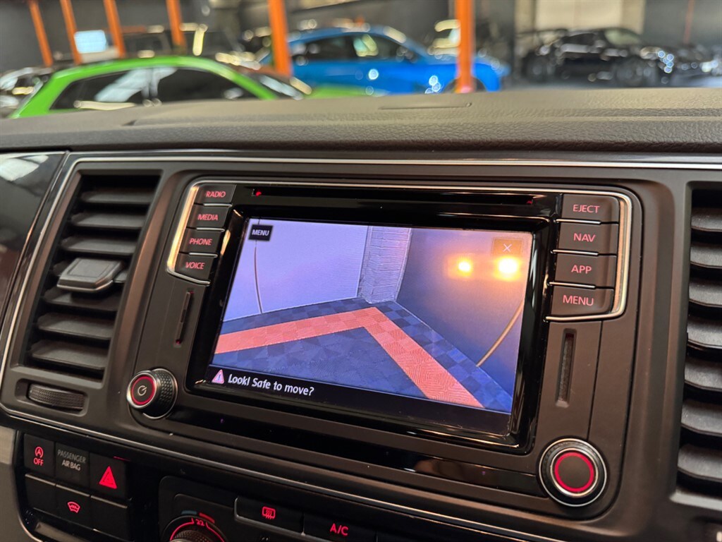 Used Volkswagen Transporter 2018 for sale - 78089085: Photo 32