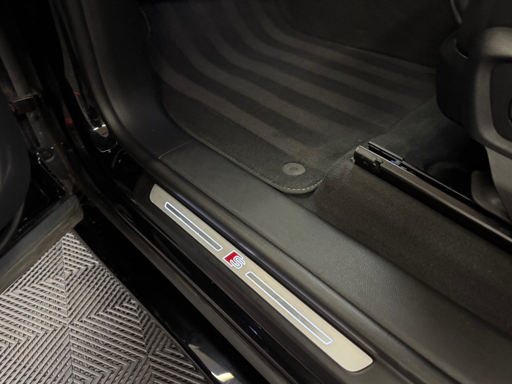 Used Audi Q8 2023 for sale - 78094906: Photo 64