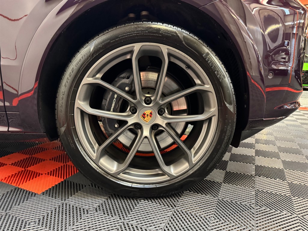 Used Porsche Cayenne 2024 for sale - 76696263: Photo 12