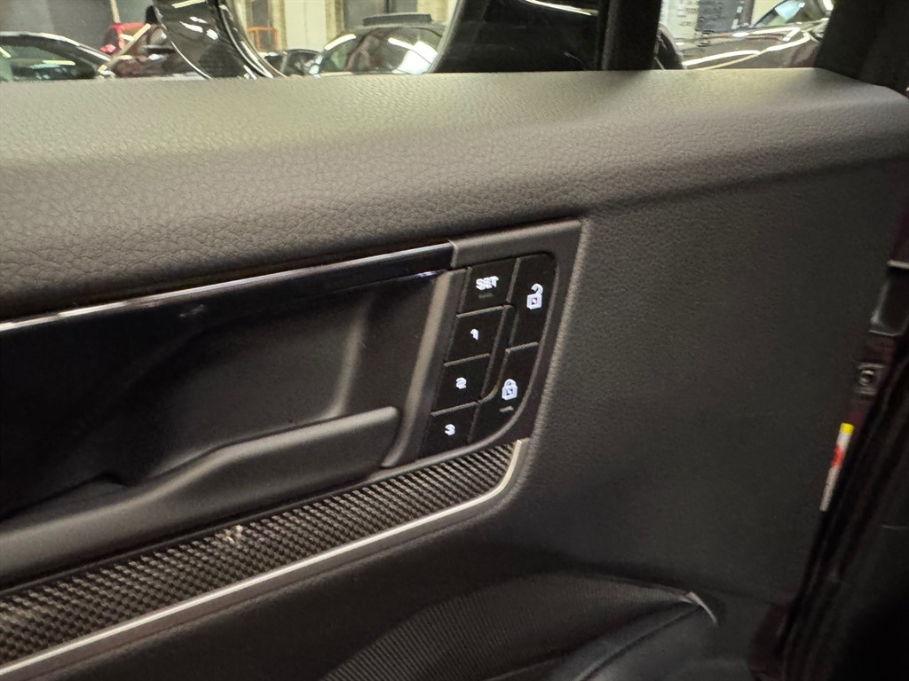 Used Porsche Cayenne 2024 for sale - 76696263: Photo 26