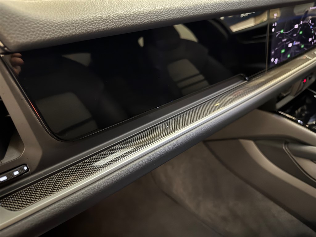 Used Porsche Cayenne 2024 for sale - 76696263: Photo 30