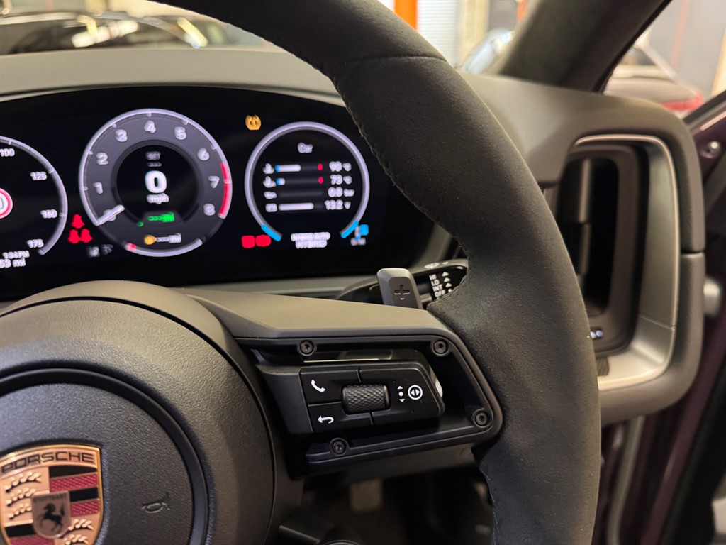 Used Porsche Cayenne 2024 for sale - 76696263: Photo 33