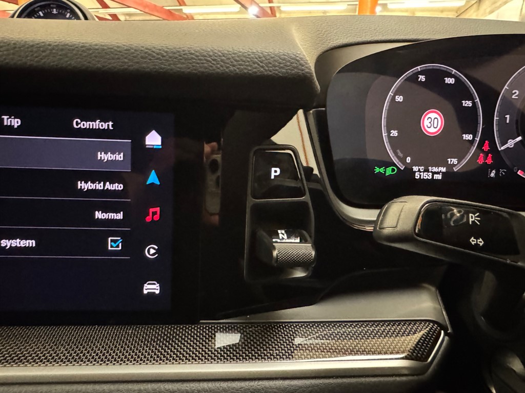 Used Porsche Cayenne 2024 for sale - 76696263: Photo 40