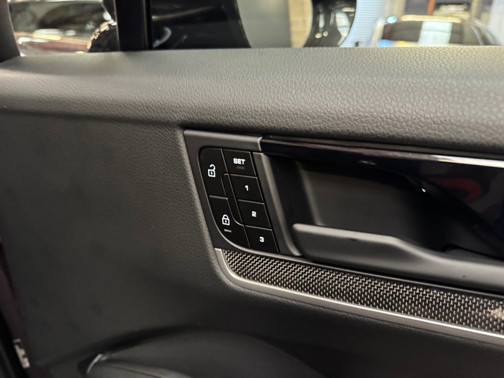 Used Porsche Cayenne 2024 for sale - 76696263: Photo 49