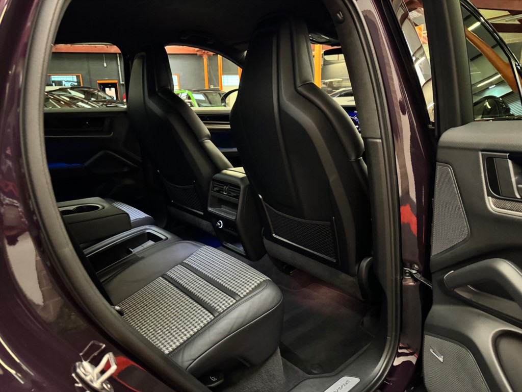 Used Porsche Cayenne 2024 for sale - 76696263: Photo 53