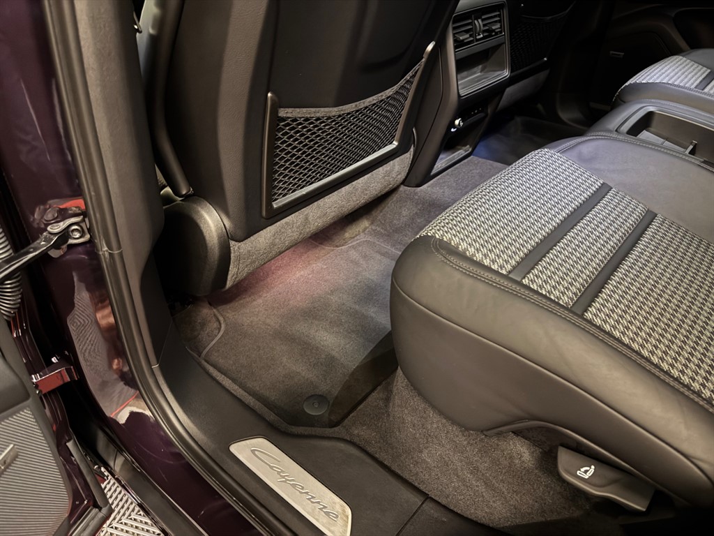 Used Porsche Cayenne 2024 for sale - 76696263: Photo 56