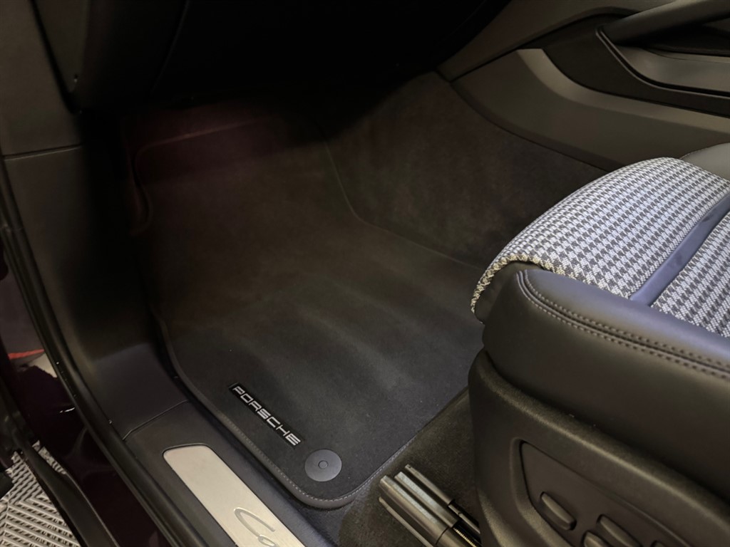 Used Porsche Cayenne 2024 for sale - 76696263: Photo 59