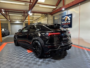 Used Lamborghini Urus 2020 for sale - 76696270: Photo