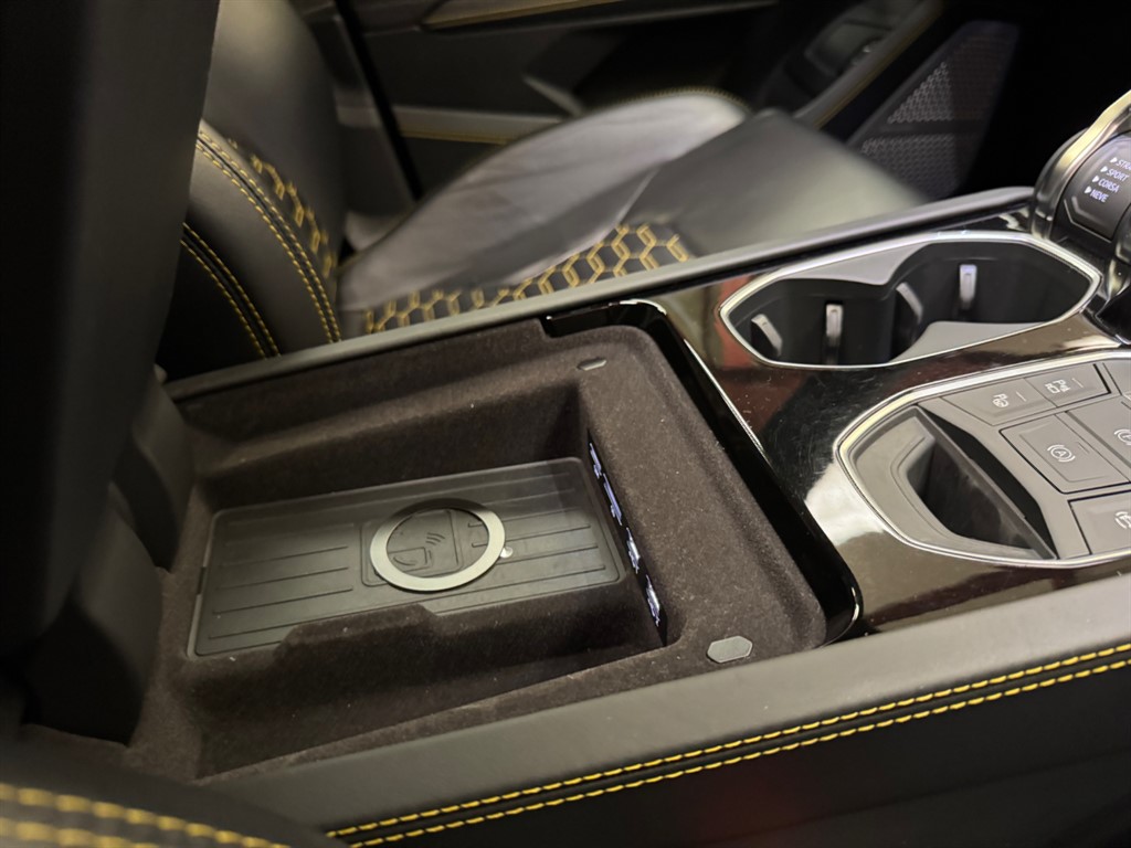 Used Lamborghini Urus 2020 for sale - 76696270: Photo 38