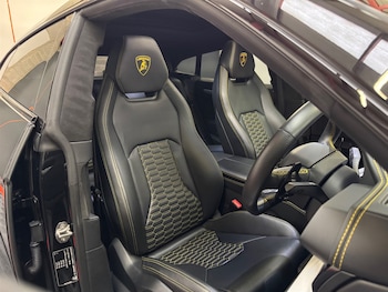 Used Lamborghini Urus 2020 for sale - 76696270: Photo