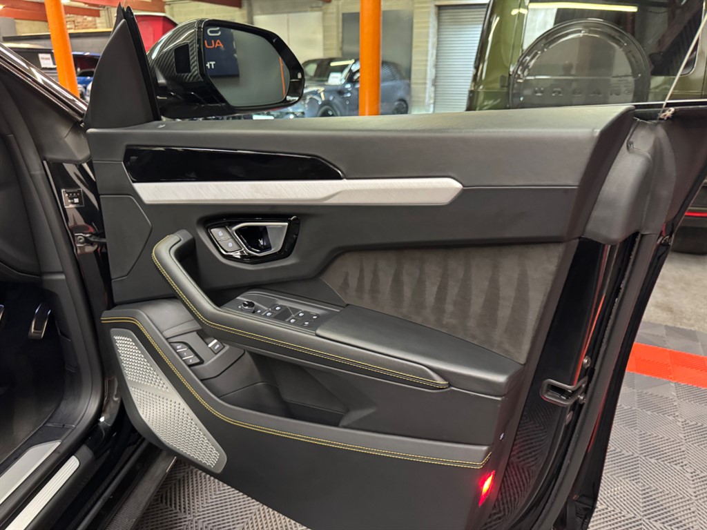 Used Lamborghini Urus 2020 for sale - 76696270: Photo 42