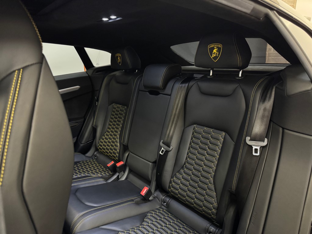 Used Lamborghini Urus 2020 for sale - 76696270: Photo 5