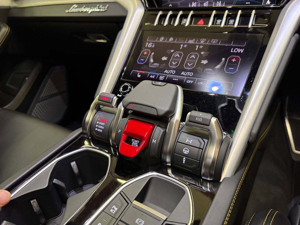 Used Lamborghini Urus 2020 for sale - 76696270: Photo 50