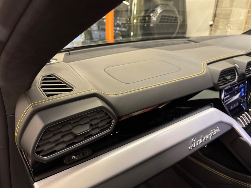 Used Lamborghini Urus 2020 for sale - 76696270: Photo 61