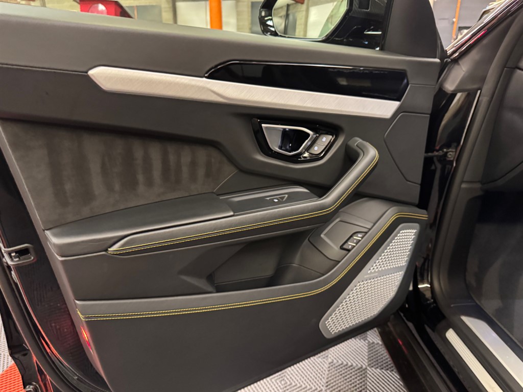 Used Lamborghini Urus 2020 for sale - 76696270: Photo 63