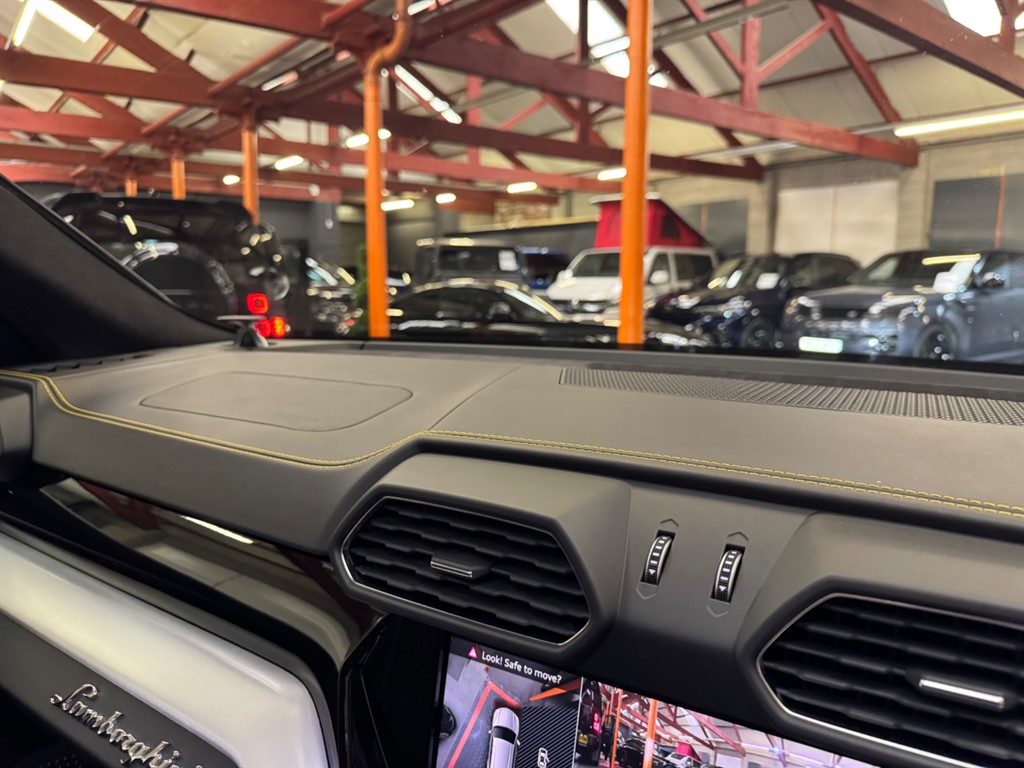 Used Lamborghini Urus 2020 for sale - 76696270: Photo 67