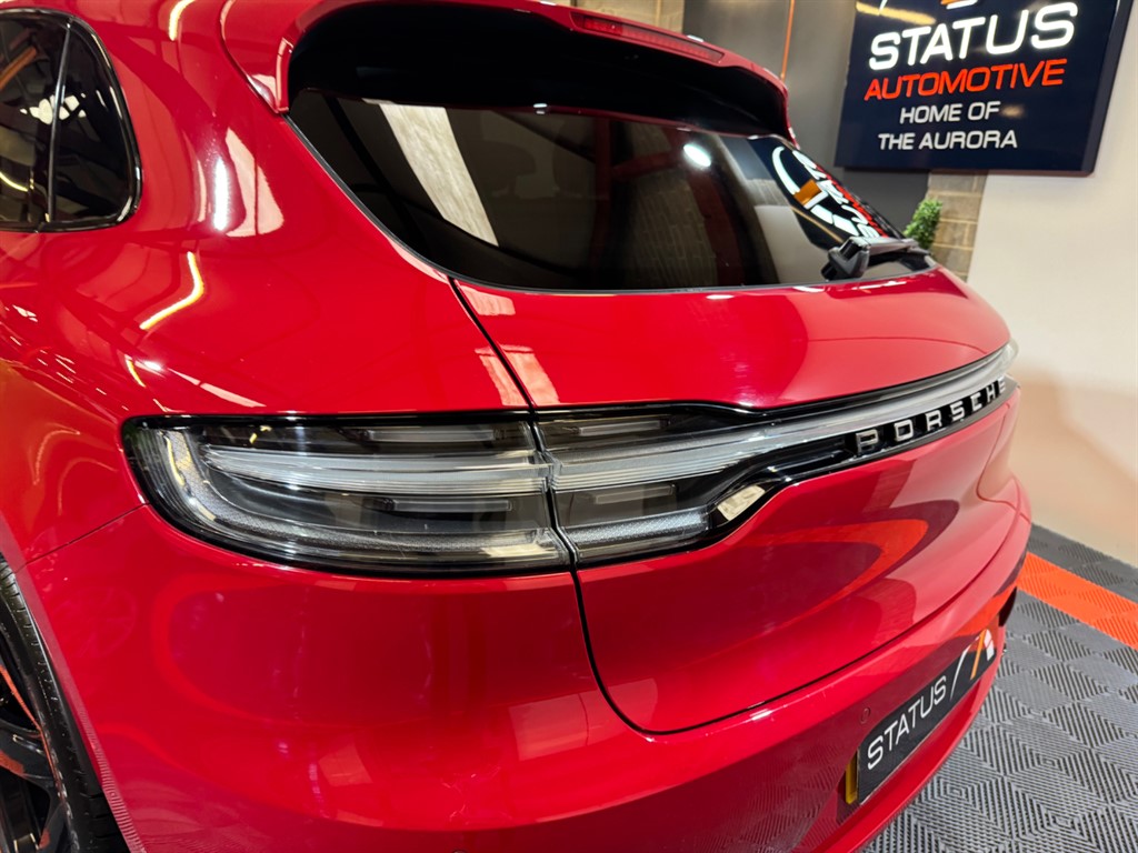 Used Porsche Macan 2018 for sale - 76696271: Photo 19