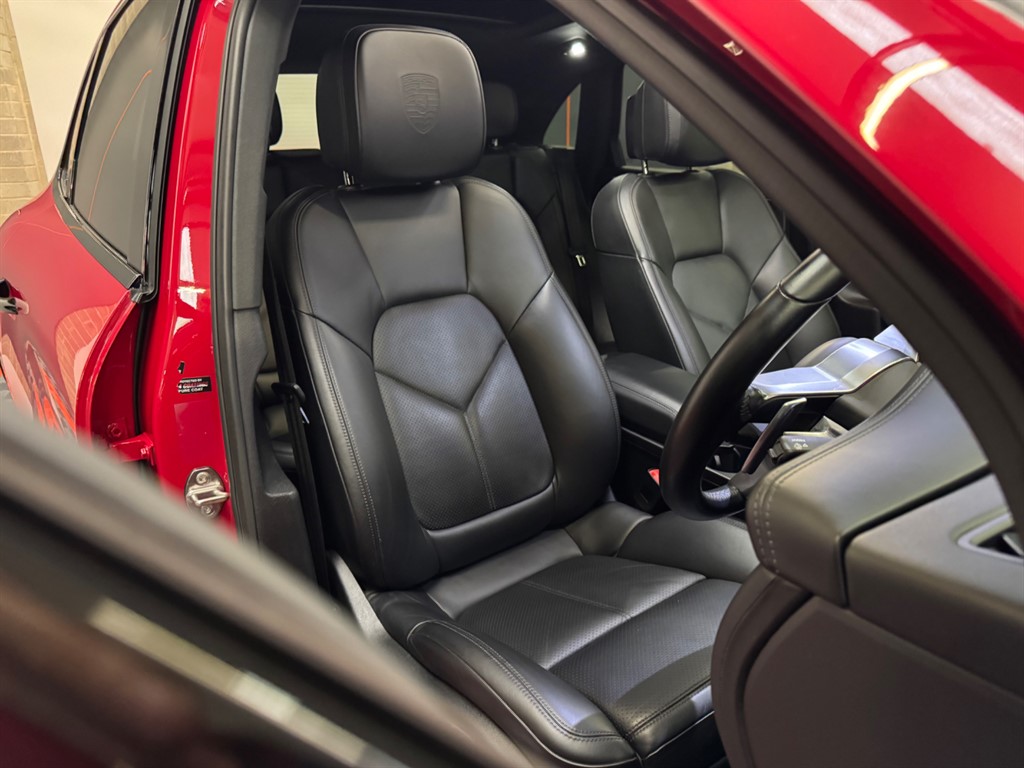 Used Porsche Macan 2018 for sale - 76696271: Photo 21