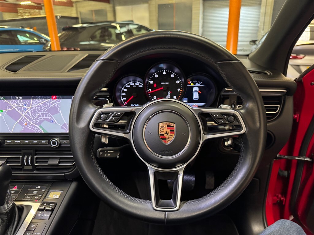 Used Porsche Macan 2018 for sale - 76696271: Photo 22