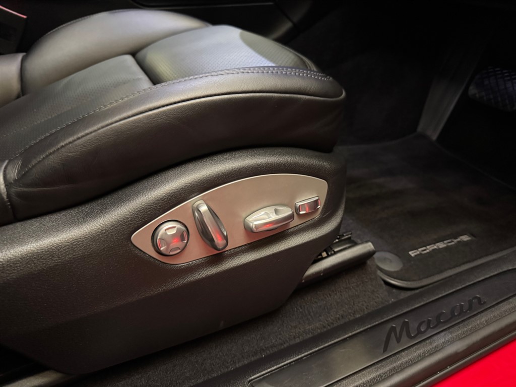 Used Porsche Macan 2018 for sale - 76696271: Photo 41