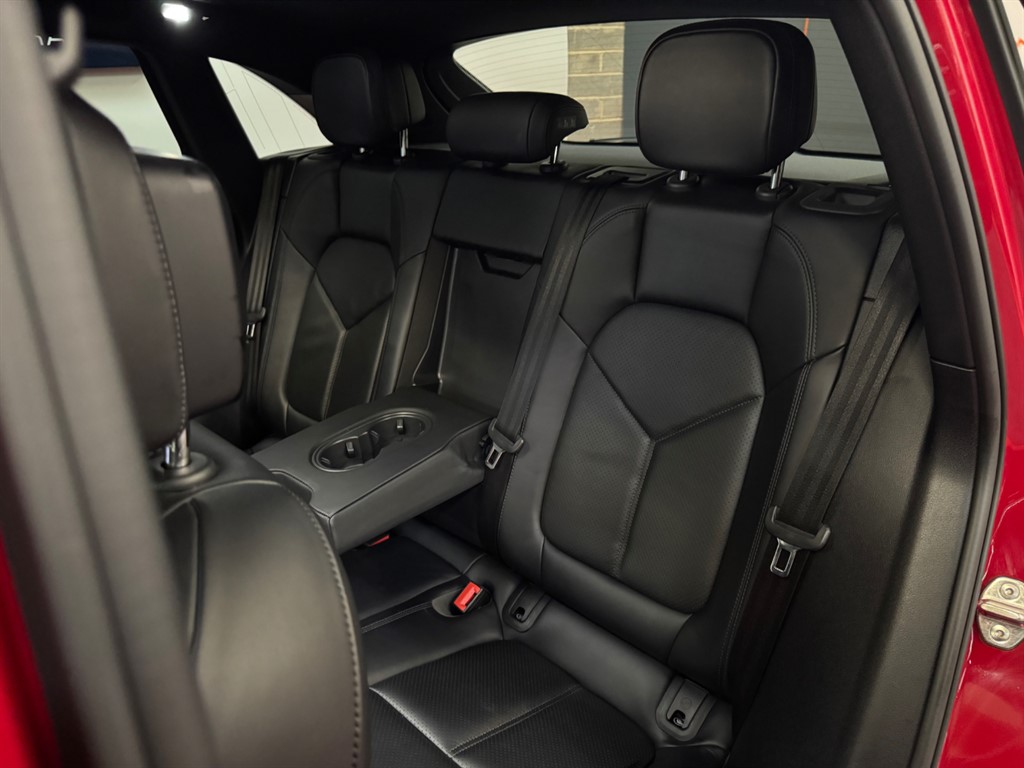 Used Porsche Macan 2018 for sale - 76696271: Photo 5