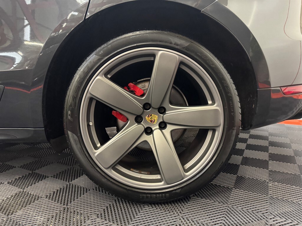 Used Porsche Macan 2018 for sale - 76659765: Photo 16