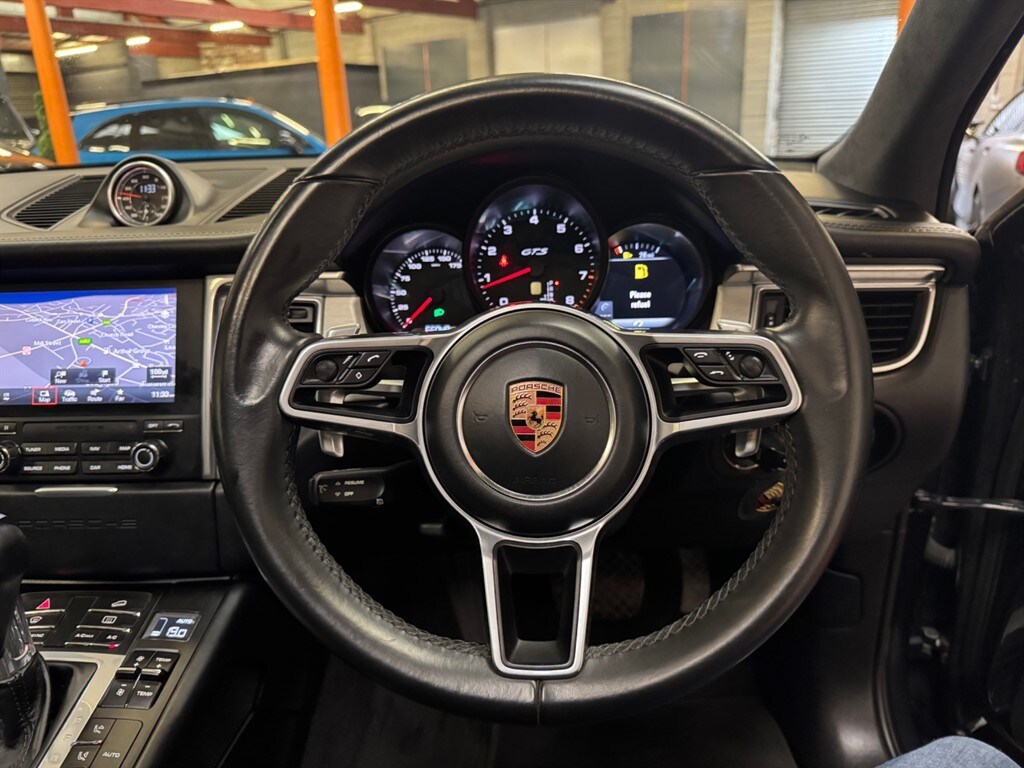 Used Porsche Macan 2018 for sale - 76659765: Photo 19