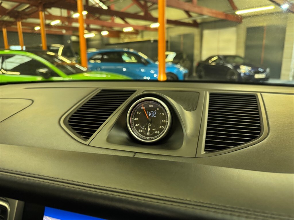 Used Porsche Macan 2018 for sale - 76659765: Photo 20