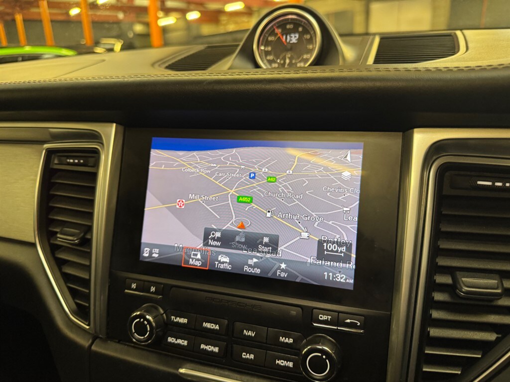 Used Porsche Macan 2018 for sale - 76659765: Photo 25