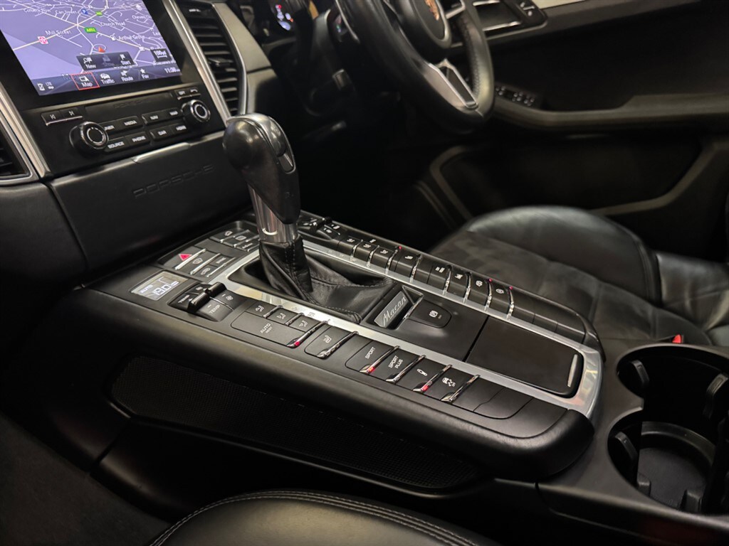 Used Porsche Macan 2018 for sale - 76659765: Photo 48