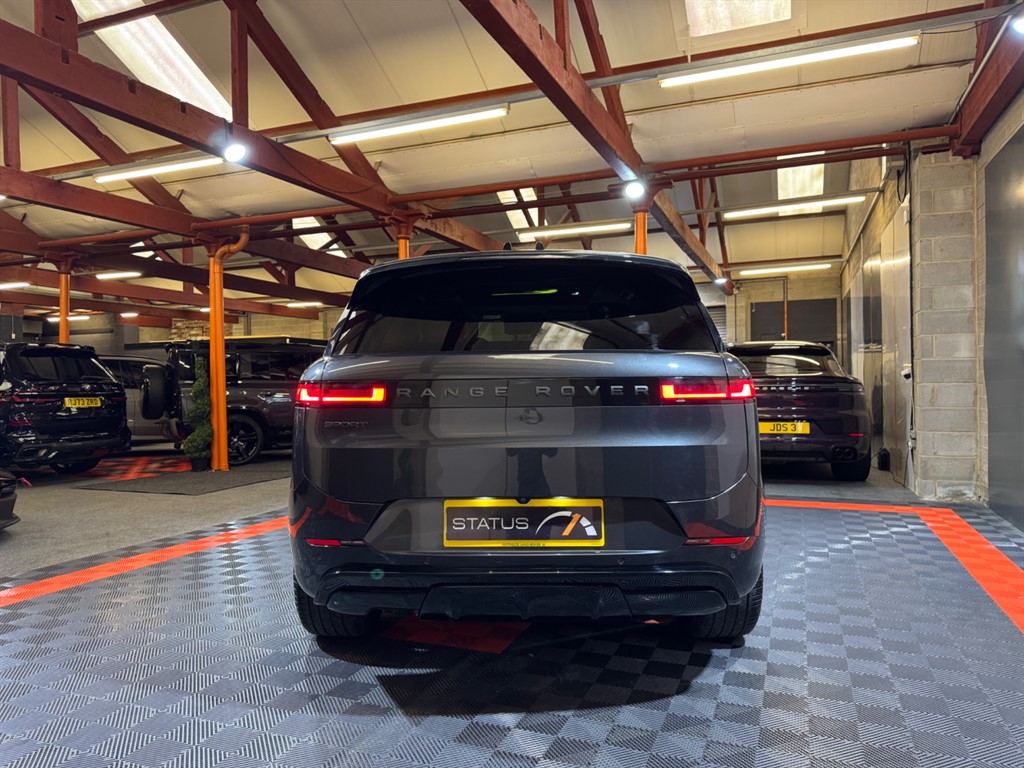 Used Land Rover Range Rover Sport 2024 for sale - 76894995: Photo 11