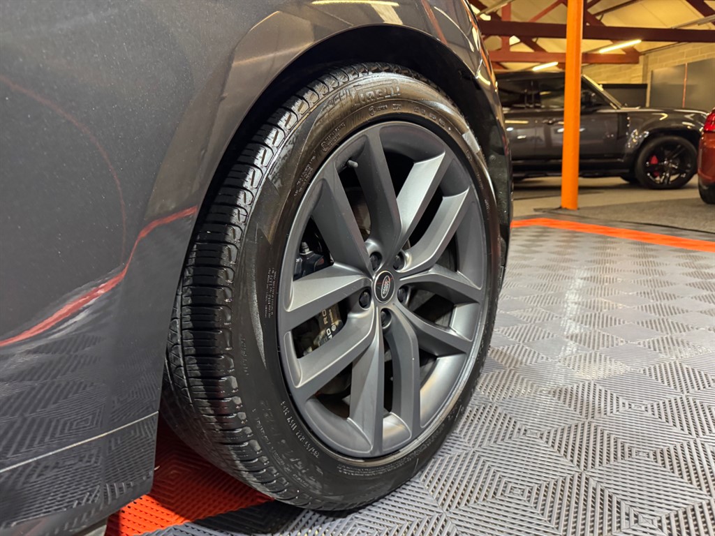 Used Land Rover Range Rover Sport 2024 for sale - 76894995: Photo 15