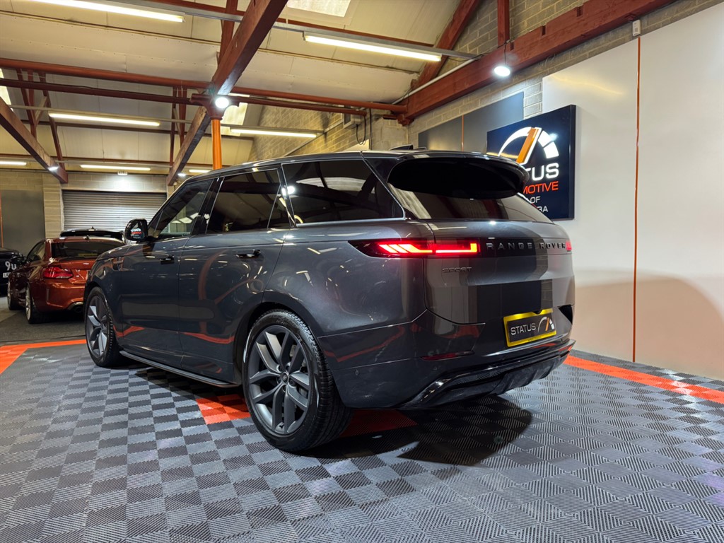 Used Land Rover Range Rover Sport 2024 for sale - 76894995: Photo 2