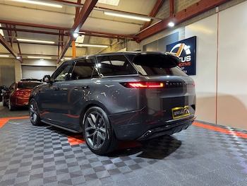 Used Land Rover Range Rover Sport 2024 for sale - 76894995: Photo