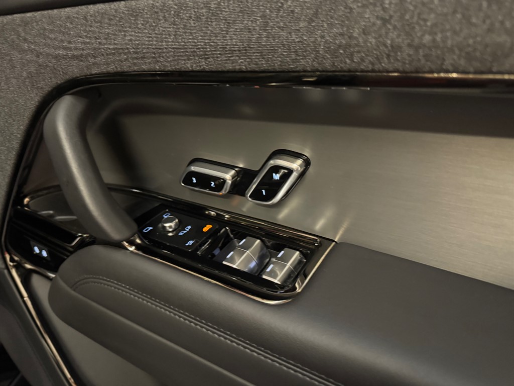 Used Land Rover Range Rover Sport 2024 for sale - 76894995: Photo 31