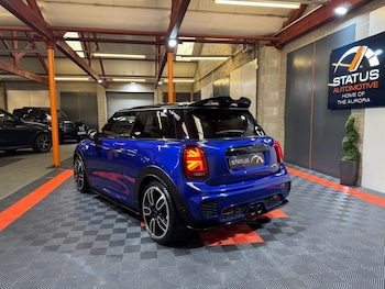 Used MINI Hatch 2019 for sale - 77381239: Photo