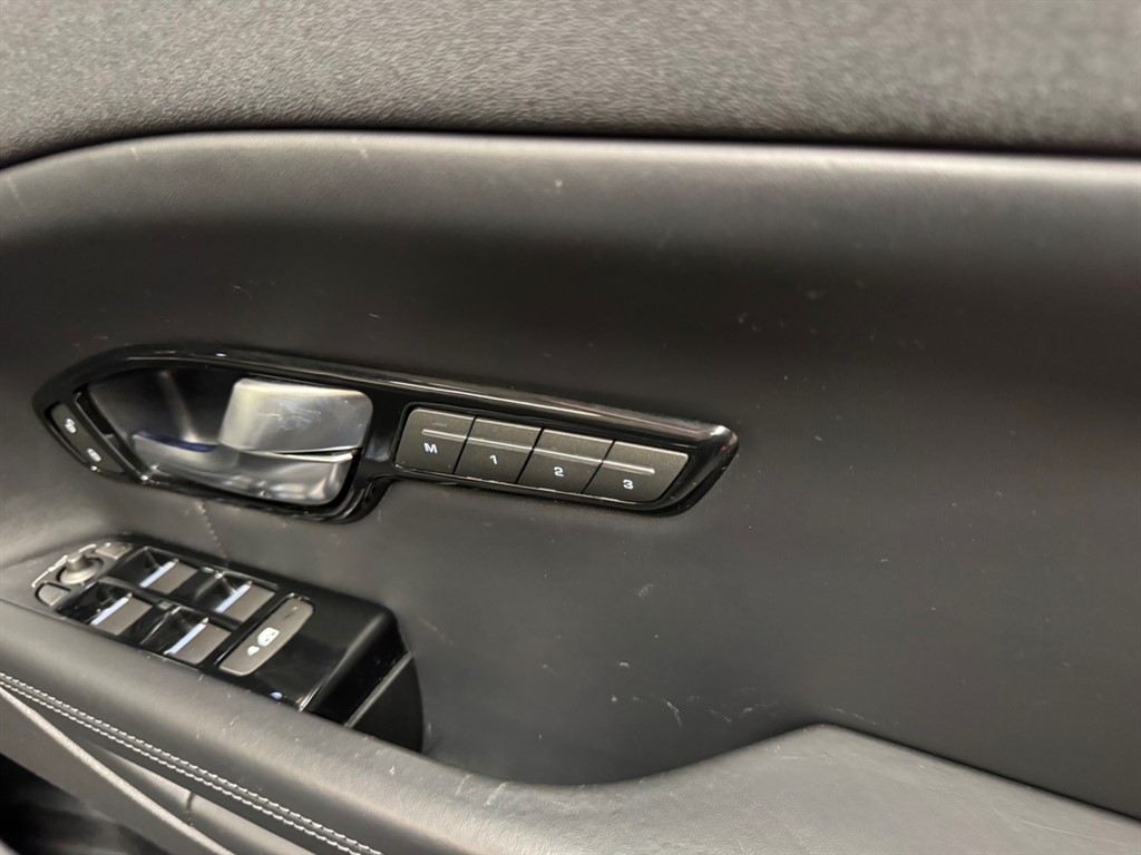 Used Land Rover Range Rover Evoque 2018 for sale - 78067256: Photo 32