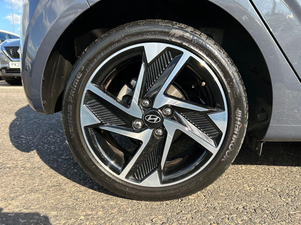 Used Hyundai i10 2024 for sale - 76300145: Photo 11