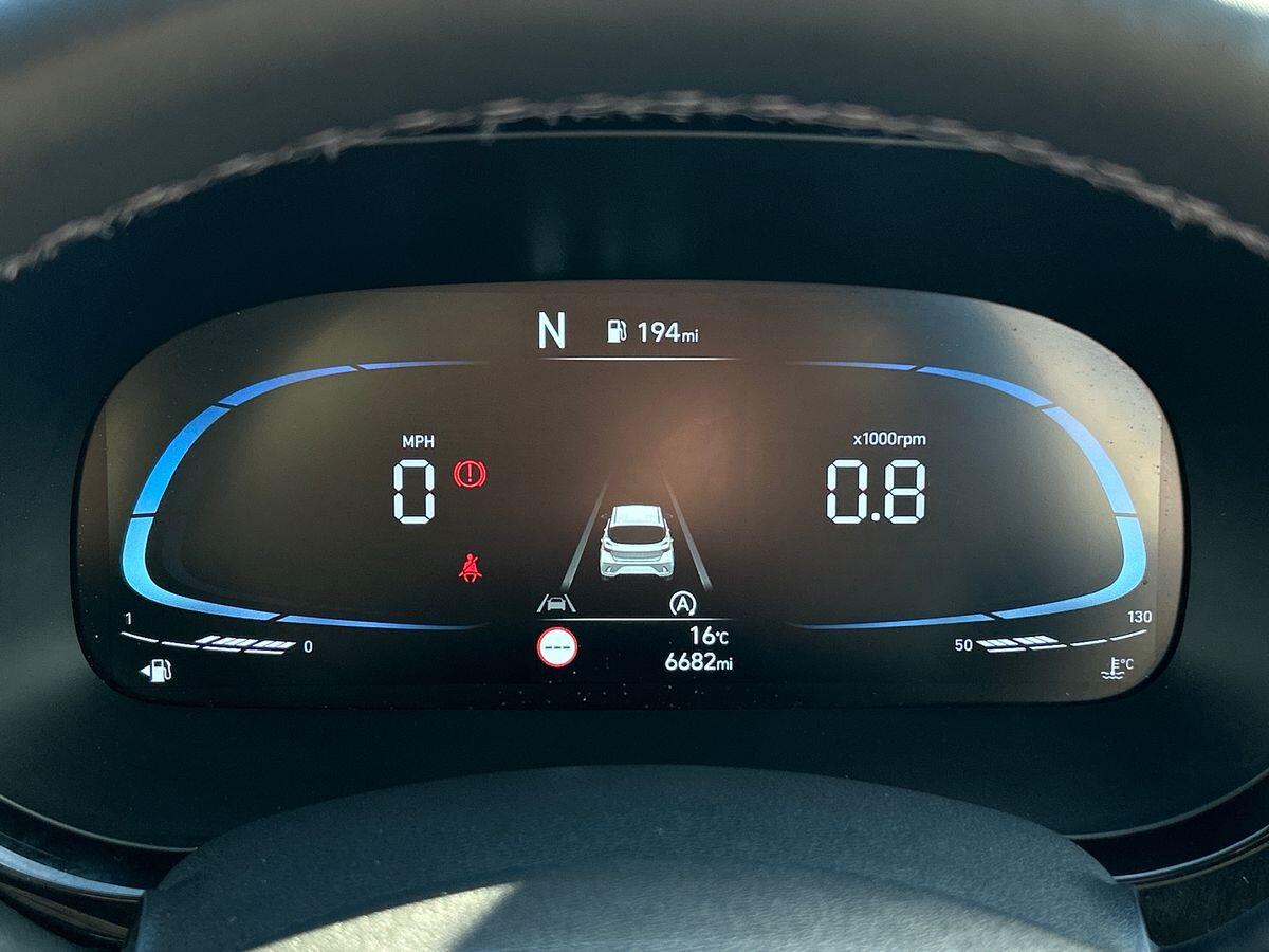 Used Hyundai i10 2024 for sale - 76300145: Photo 15