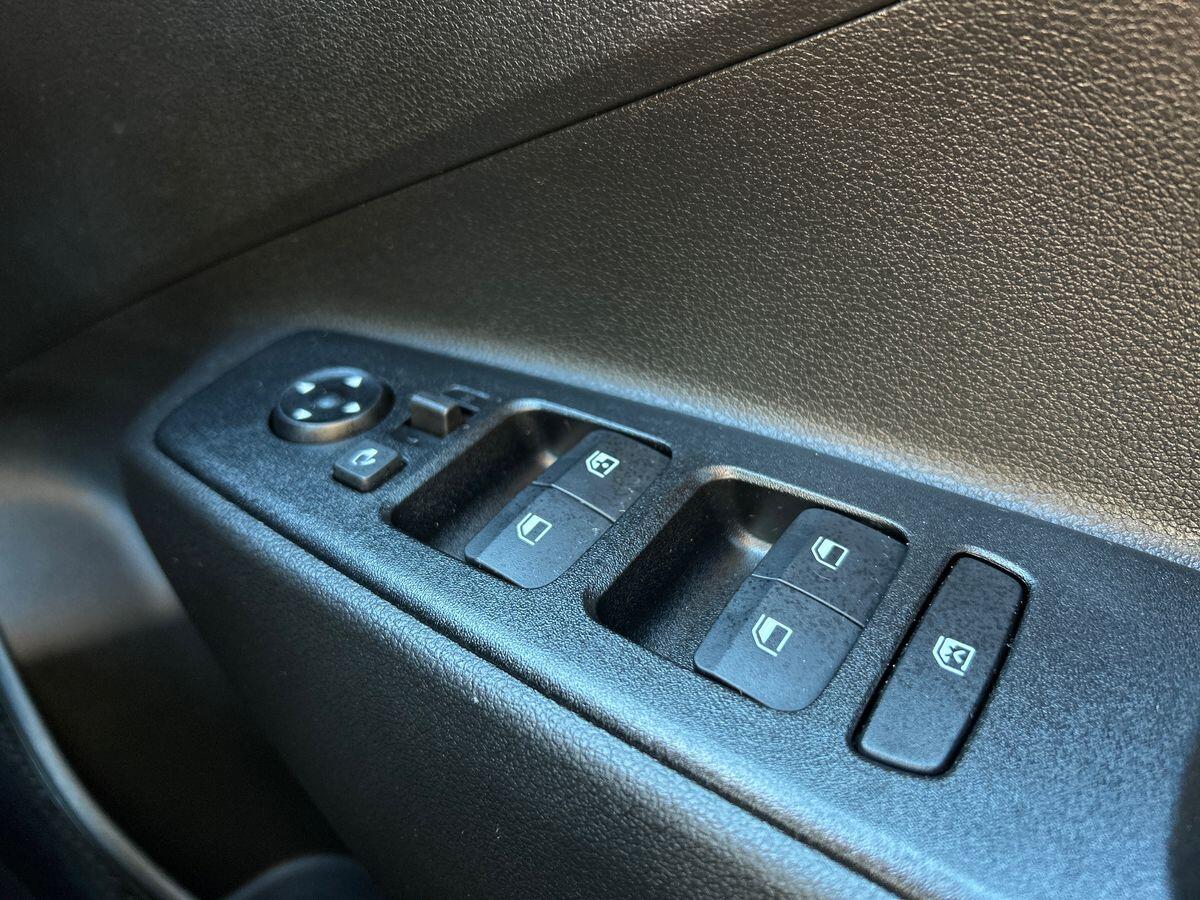 Used Hyundai i10 2024 for sale - 76300145: Photo 27