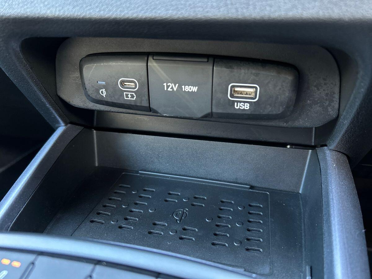 Used Hyundai i10 2024 for sale - 76300145: Photo 31