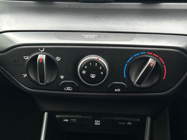 Used Hyundai i20 2022 for sale - 76300497: Photo 33