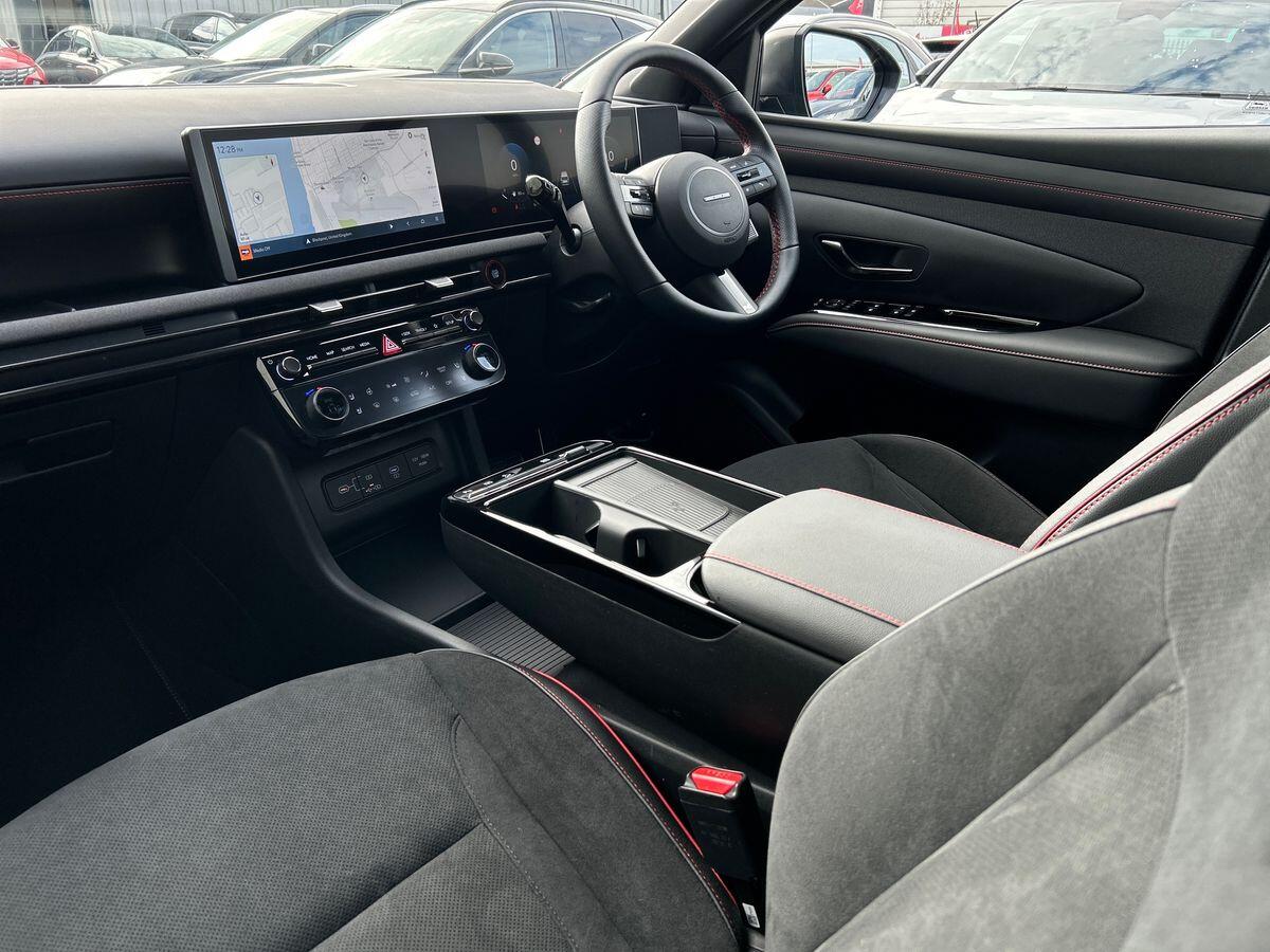 Used Hyundai TUCSON 2025 for sale - 76300043: Photo 2