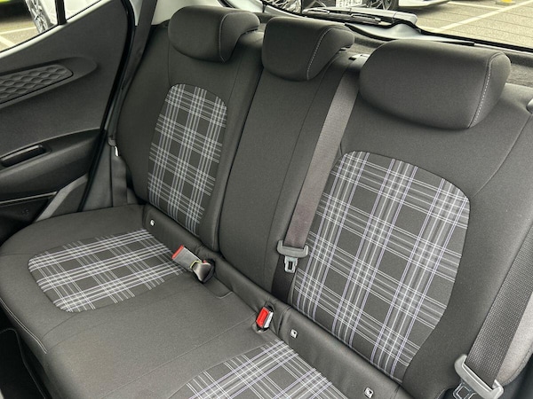 Used Hyundai i10 2024 for sale - 76300159: Photo 20